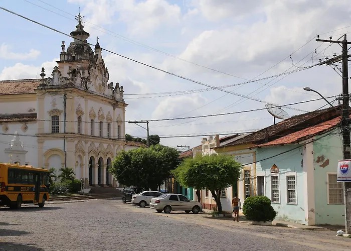 Conforto e bom gosto no Recôncavo da Bahia.